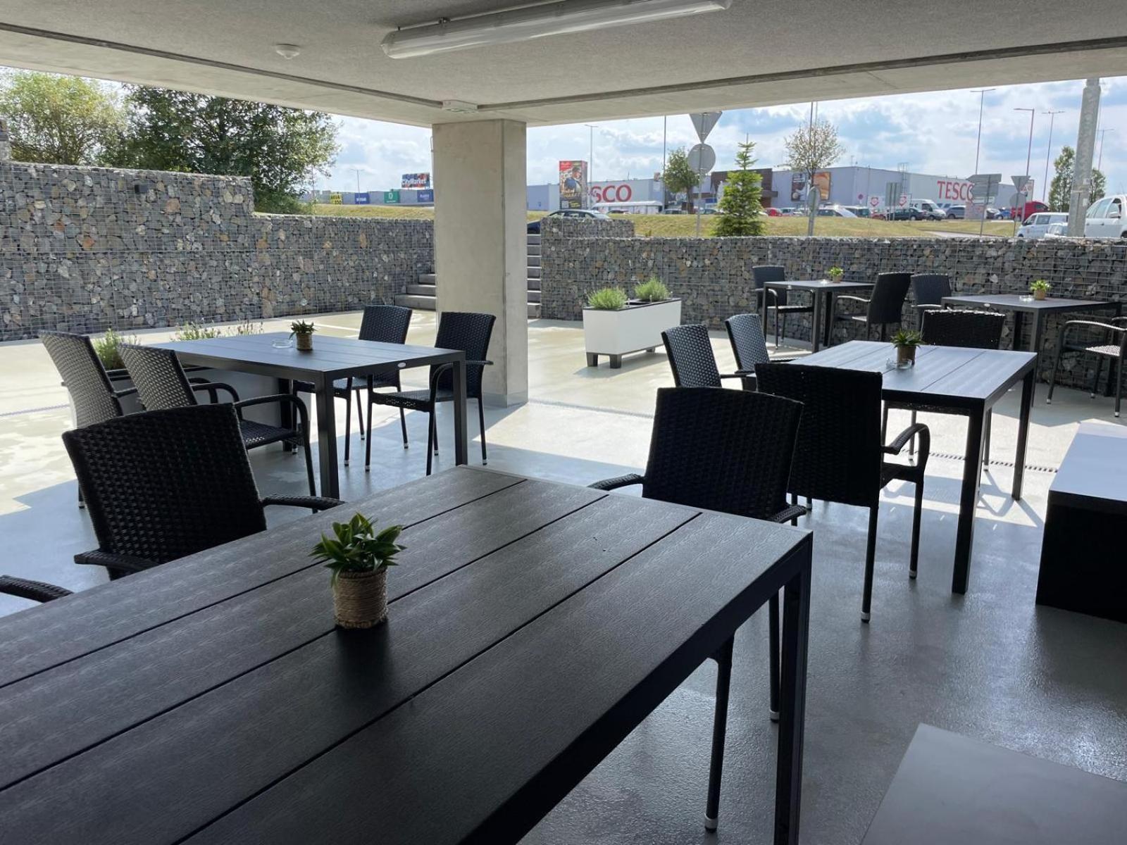 Hotel Triska บรานดิส นาด ลาเบ็ม สตารา โบเลสลาฟ ภายนอก รูปภาพ