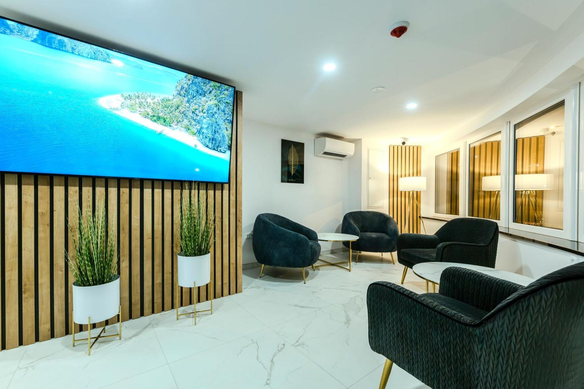 Hotel Triska บรานดิส นาด ลาเบ็ม สตารา โบเลสลาฟ ภายนอก รูปภาพ